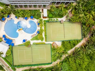 https://www.palmarbeachresortandspa.com/galleries/Areas/TENNIS COURTS.webp